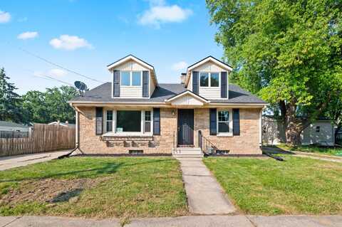1074 6TH Street, GREEN BAY, WI 54304