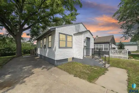 405 S Chicago Ave, Sioux Falls, SD 57103