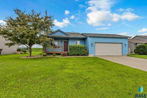 505 Almond Ave, Harrisburg, SD 57032