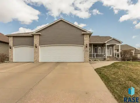 6520 S Heatherridge Trl, Sioux Falls, SD 57108