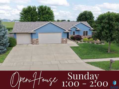 212 S Augusta Ave, Brandon, SD 57005