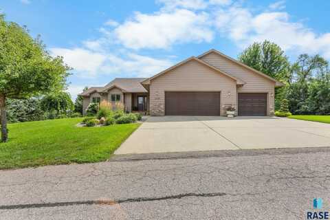 1800 N Ranch Oak Pl, Sioux Falls, SD 57110
