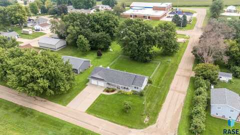 410 S 3rd St, Beaver Creek, MN 56116