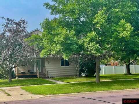 416 W Broadway Avenue, Saint Peter, MN 56082