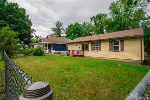 68 N Astor Street, Pontiac, MI 48342
