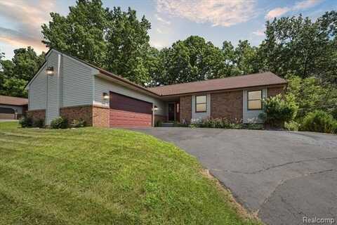 30924 Bramley Circle, New Hudson, MI 48165
