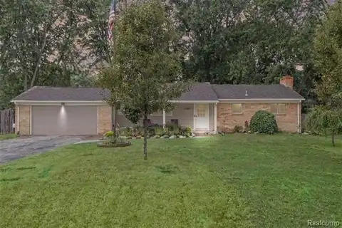 1301 Bielby Street, Waterford, MI 48328