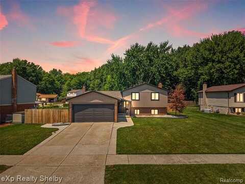 32977 Redbud Parkway, New Baltimore, MI 48047