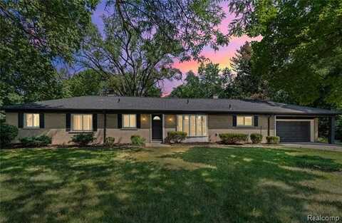18550 Mount Vernon Street, Southfield, MI 48075