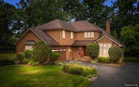 30460 Fox Club Court, Farmington Hills, MI 48331
