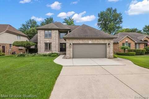 18460 Ranier Drive, Macomb, MI 48042