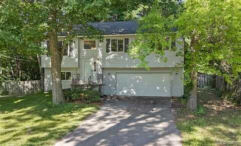 21315 Prescott, Southfield, MI 48075
