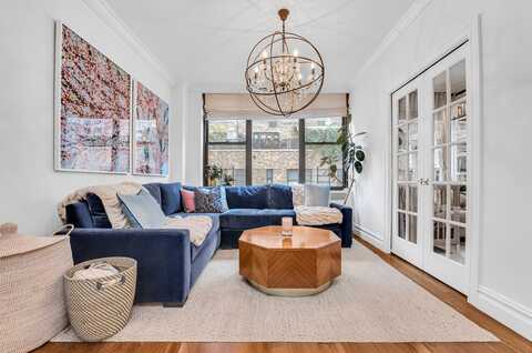 230 East 73rd Street, New York, NY 10021