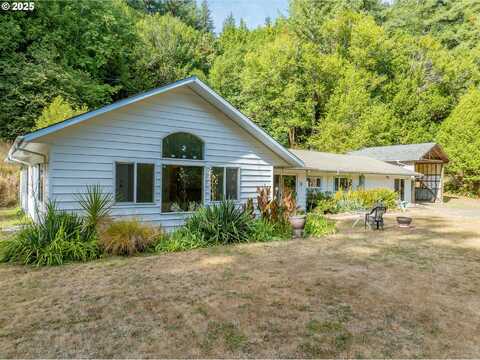 94927 RINK CREEK LN, Coquille, OR 97423