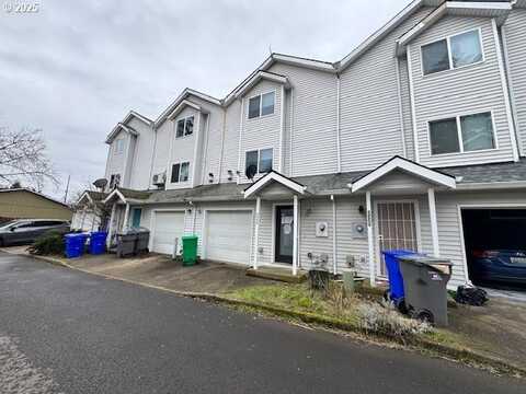 2333 SE LEE LN, Portland, OR 97233