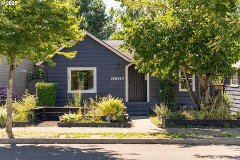 8607 N CURTIS AVE, Portland, OR 97217