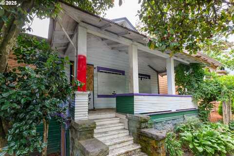 234 S CURRY ST, Portland, OR 97239