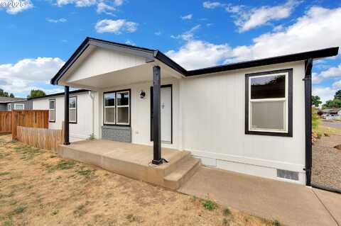 1354 DAVID AVE, Eugene, OR 97404
