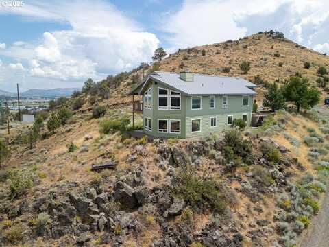 5222 HIGHWAY 66, Klamath Falls, OR 97601