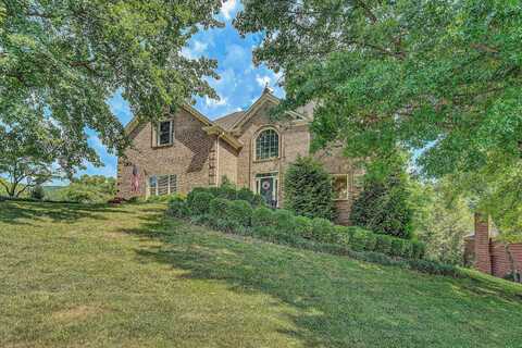 8301 Strathmore LN, Roanoke, VA 24019