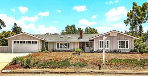 4555 Hillview Dr, La Mesa, CA 91941