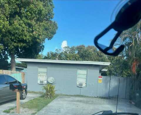 227 NW 15th Avenue, Delray Beach, FL 33444