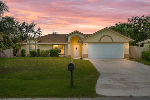 4525 NW Glazbrook Street, Port Saint Lucie, FL 34983