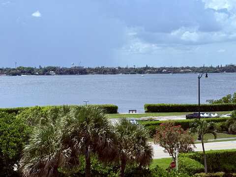 3460 S Ocean Boulevard, Palm Beach, FL 33480