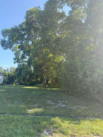 2808 SW Ann Arbor Road, Port Saint Lucie, FL 34953