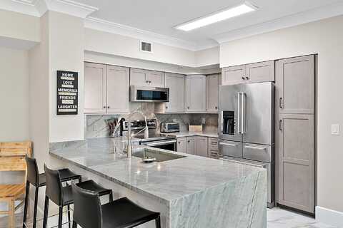 625 Casa Loma Boulevard, Boynton Beach, FL 33435
