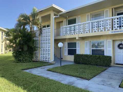 1100 Boxwood Drive, Delray Beach, FL 33445