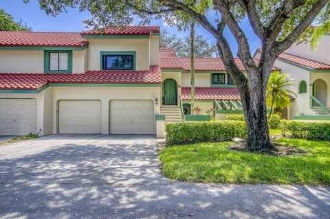 10 Lexington Lane E, Palm Beach Gardens, FL 33418