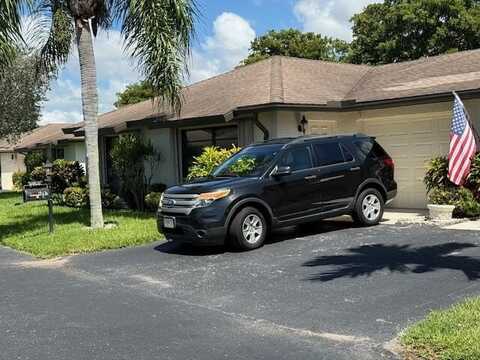 4861 Equestrian Road, Boynton Beach, FL 33436