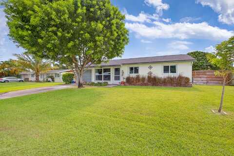 372 E Shadyside Circle, West Palm Beach, FL 33415