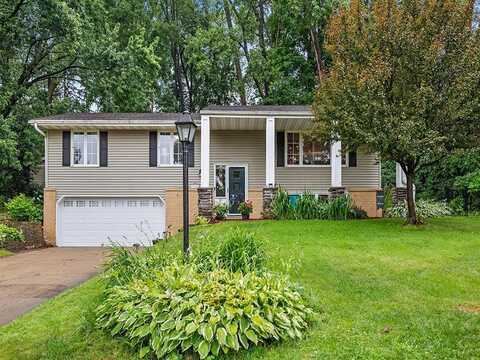 1915 Sioux Court, Burnsville, MN 55337