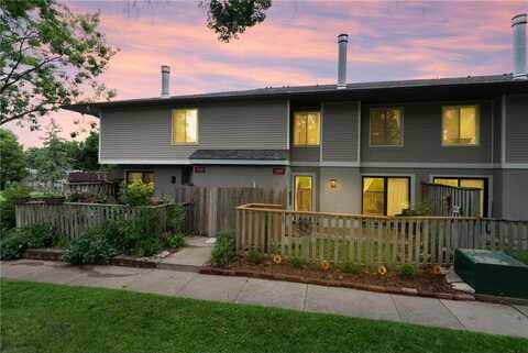 1158 Landmark Trail N, Hopkins, MN 55343