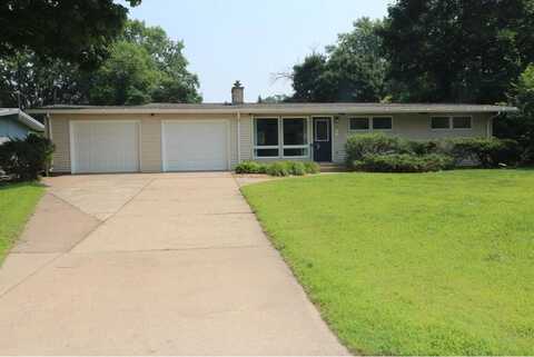 3024 Asbury Street, Roseville, MN 55113