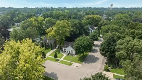 1102 3rd Street SW, Willmar, MN 56201