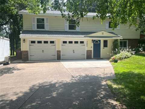 3665 Oakgreen Avenue N, Baytown Twp, MN 55082