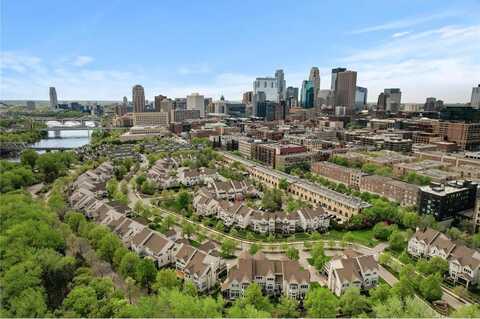 517 River Street, Minneapolis, MN 55401