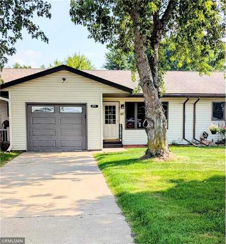 111 6th Avenue S, Long Prairie, MN 56347