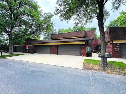 663 16th Street SW, Rochester, MN 55902