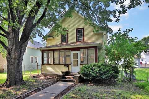 2122 Temple Court, Saint Paul, MN 55104