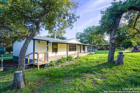 241 Lost Trail, La Vernia, TX 78121