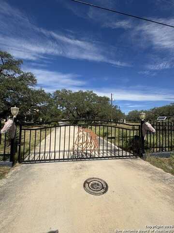 13115 N Sh 16, Poteet, TX 78065