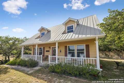 5014 Bump Gate, Pipe Creek, TX 78063
