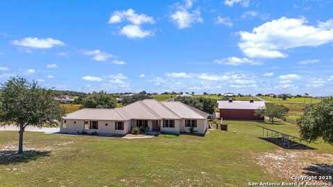 119 Scenic Hills, La Vernia, TX 78121