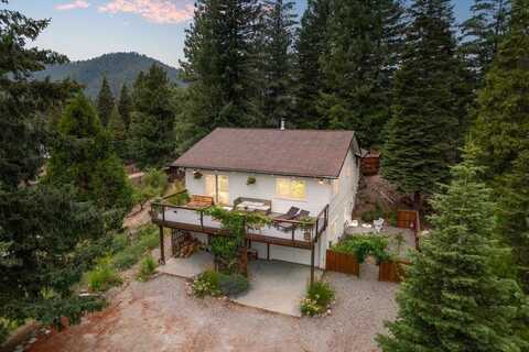 3409 N Old Stage Rd, Mount Shasta, CA 96067
