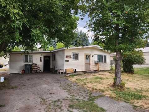 935 E Birch Ave, Colville, WA 99114