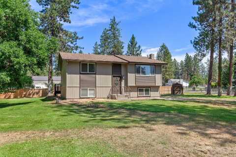11472 W Tamarac Ln, Nine Mile Falls, WA 99026